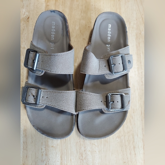 🚤 Maddens Version of Birkenstocks - Picture 2 of 4
